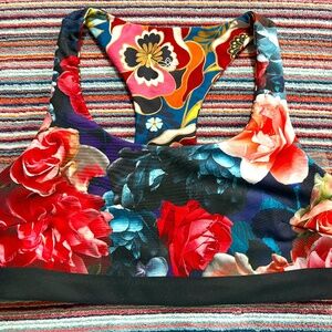 JOHNNY WAS CALME REVERSIBLE SPORTS BRA MEDIUM **SO PRETTY** PRE-OWNED